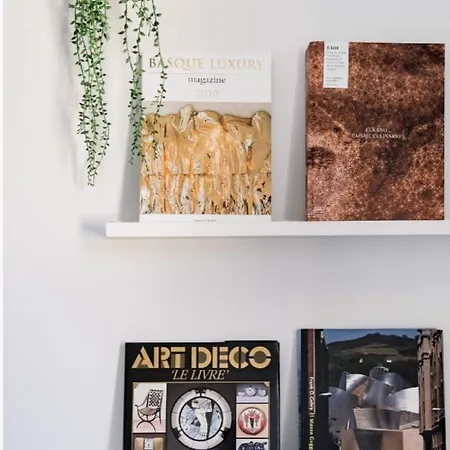 Eclectico En El Centro De La Ciudadac * San Sebastián